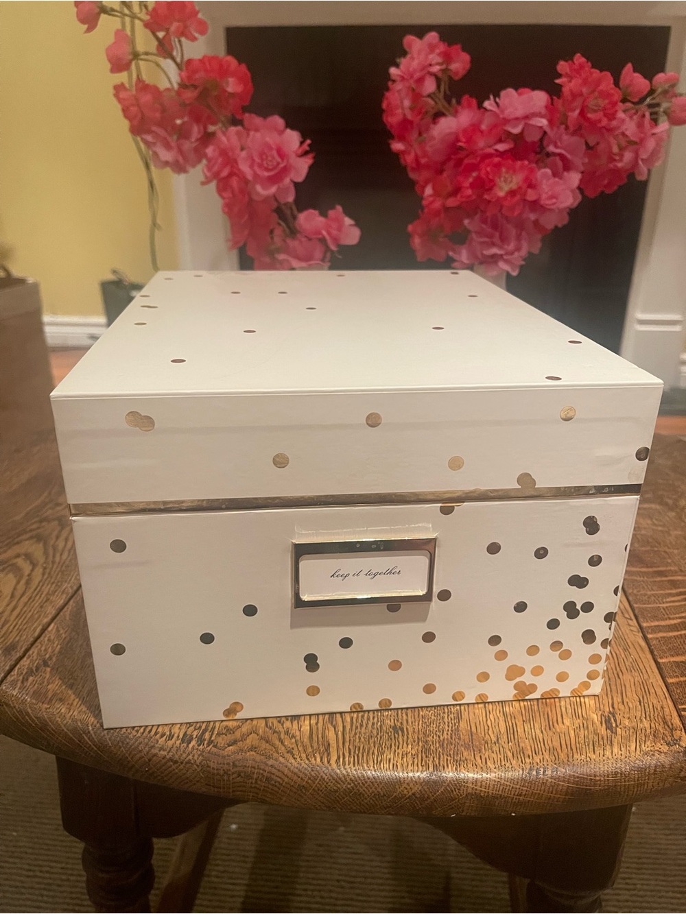 kate spade MediumWhite & Gold Confetti Storage Box